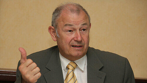 Ministerpräsident Günther Beckstein. Ministerpräsident Günther Beckstein.