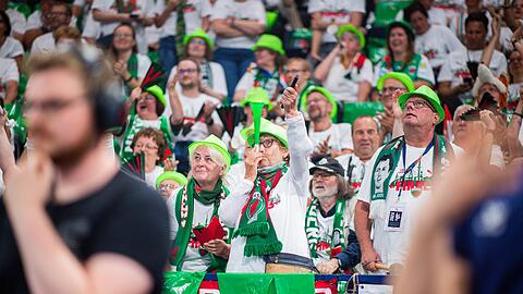 Der Fanclub der F&uuml;chse Berlin sorgt bei jedem Heimspiel f&uuml;r ordentlich L&auml;rm. (Archivbild)