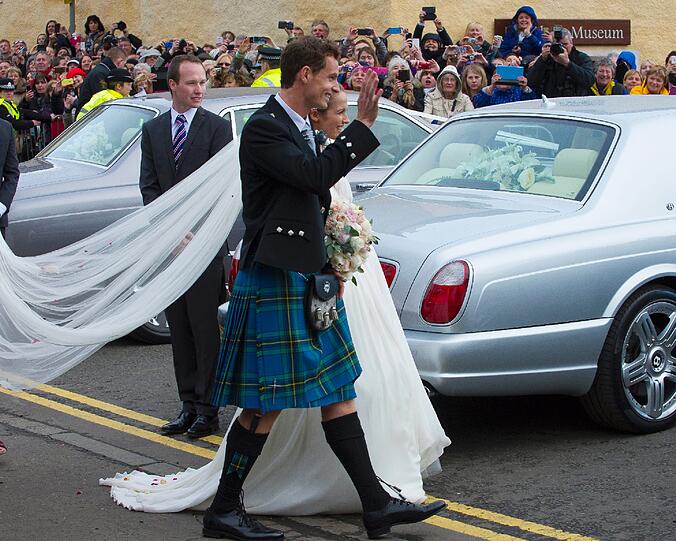 Andy Murray hat seine Jugendliebe Kim Sears in seiner schottischen Heimatstadt Dunblane geheiratet. Die Bilder.