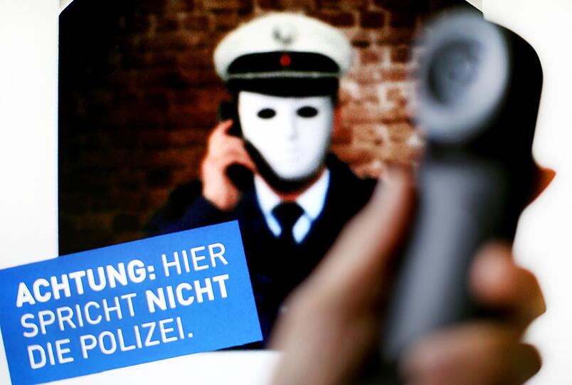 Ein Rentner ist von einem falschen Polizisten am Telefon reingelegt worden - obwohl er eigentlich alles richtig machen wollte.