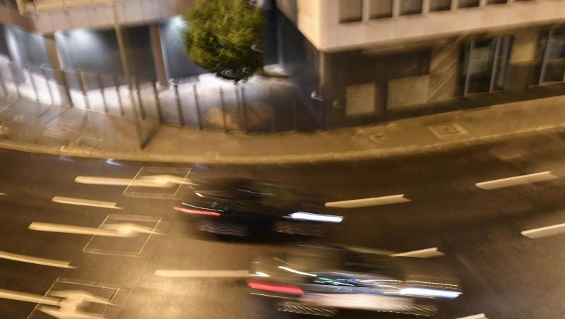 Mit 180 Sachen und unter Drogen raste der 24-Jährige in Richtung München. (Symbolbild)