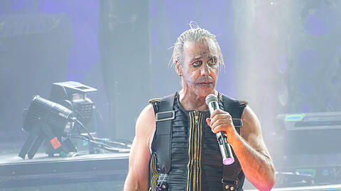 Rammstein-Frontmann Till Lindemann bei einem Konzert in Dänemark.