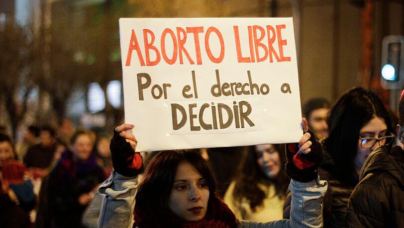 Protest in Chile: Fast jeder unsichere Schwangerschaftsabbruch wurde in Afrika, Asien und Lateinamerika durchgeführt. Protest in Chile: Fast jeder unsichere Schwangerschaftsabbruch wurde in Afrika, Asien und Lateinamerika durchgeführt.
