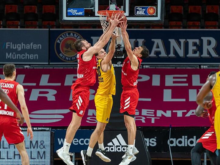 Das Viertelfinal-Rückspiel zwischen Titelverteidiger FC Bayern München und den MHP Riesen Ludwigsburg dürfte spannend werden.