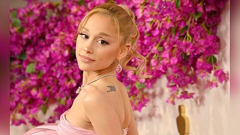 Hat praktisch 15 Jahre durchgearbeitet: Ariana Grande zieht die Rei&szlig;leine.