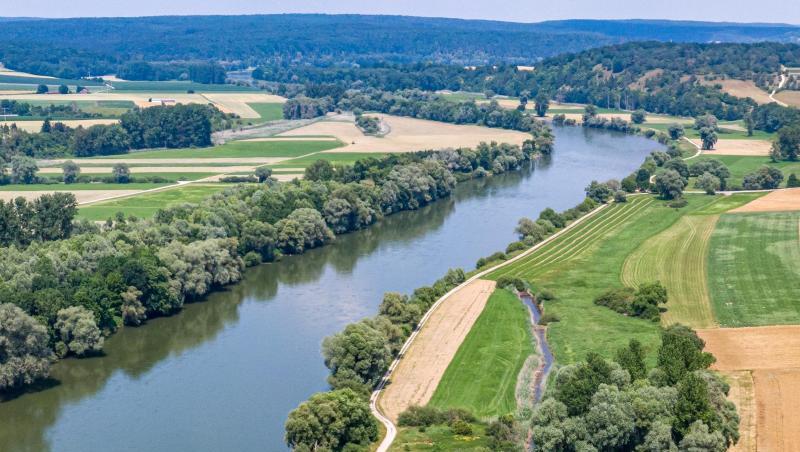 Die Donau in Niederbayern im Landkreis Kelheim. Foto: Armin Weigel/Archiv Die Donau in Niederbayern im Landkreis Kelheim. Foto: Armin Weigel/Archiv
