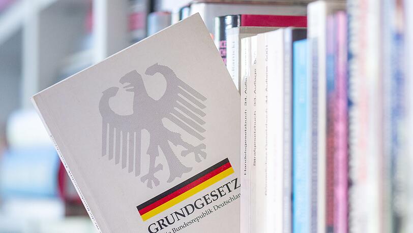 Zentrale Werte als Grundlage: das Grundgesetz der Bundesrepublik. (Archivbild)