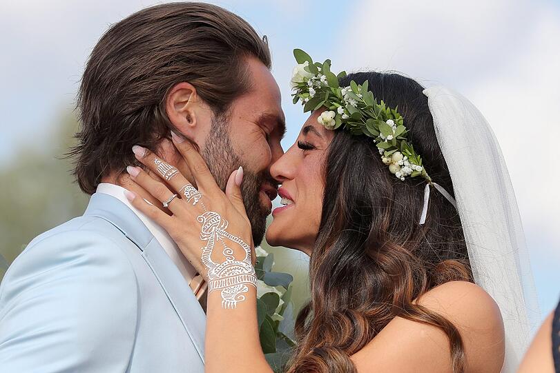 Bund für die Ewigkeit: Filiz Koc und Almondy Rose heirateten in Hannover.