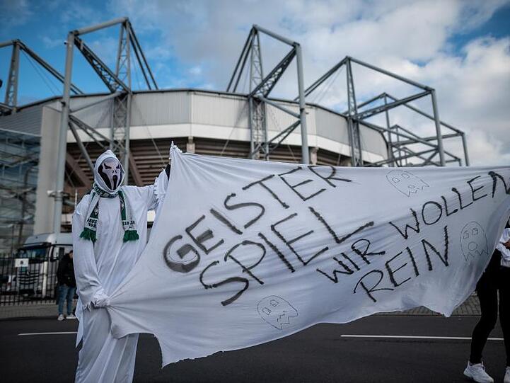 Geisterspiele stellen für die Polizei einen erheblichen Mehraufwand dar.