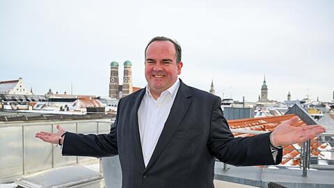 Neue Tiefgaragen – und Techno im leeren Karstadt: Diese Ideen hat Wirtschaftsreferent Clemens Baumgärtner (CSU), um die Innenstadt zu beleben.