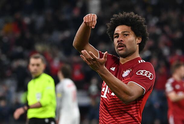 Münchens Serge Gnabry bejubelt sein Tor zum 4:0 gegen Red Bull Salzburg