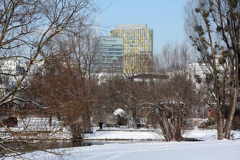 Westpark-Skyline mit Fraunhofer- und ADAC-Hochhaus.