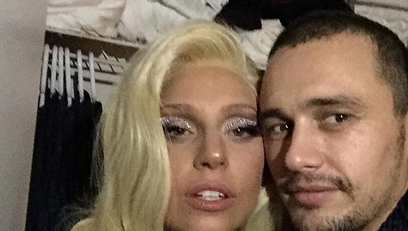 James Franco ließ es sich nicht nehmen, ein Bild mit Lady Gaga zu machen