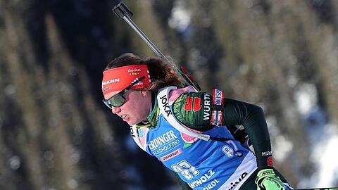 Nach ihrem Kraftakt im Sprint nimmt Laura Dahlmeier in der Verfolgung von Antholz einen Sieg in Angriff.