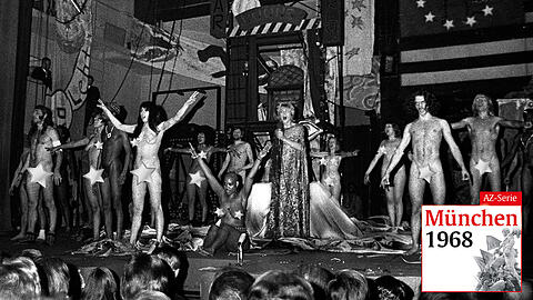 Ganz schön nackt: die "Hair"-Schlussszene im Theater an der Brienner Straße am 24. Oktober 1968.