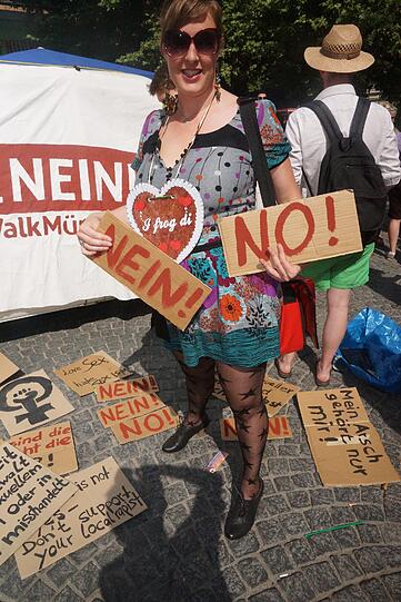 Beim Slutwalk wird in München und vielen anderen Städten gegen sexuelle Unterdrückung demonstriert: Hier die Bilder vom Sendlinger Tor.