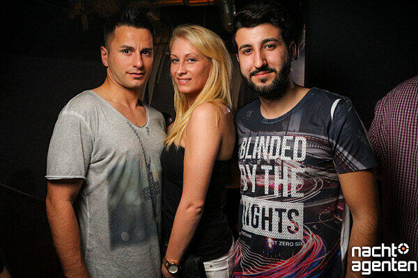 Brasilianische Schönheiten und heiße Rhythmen beim Estrada Clubbing im Gecko Club.