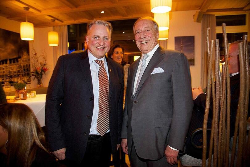 Wiesn-Wirte Christian Schottenhamel und Eduard Reinbold (Schützen-Festzelt) bei der Italienischen Nacht "La Notte Italiana" im Hotel Drei Löwen am Donnerstag.