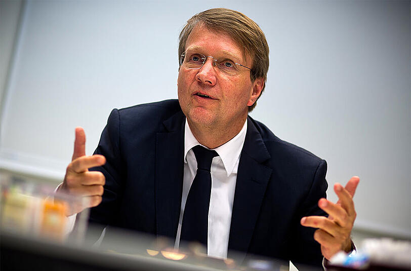 Der Ex-Kanzleramtsminister Ronald Pofalla beginnt als Chef-Lobbyist bei der Bahn.