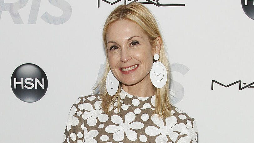 Kelly Rutherford im Blümchenkleid bei einer Filmpremiere Kelly Rutherford im Blümchenkleid bei einer Filmpremiere