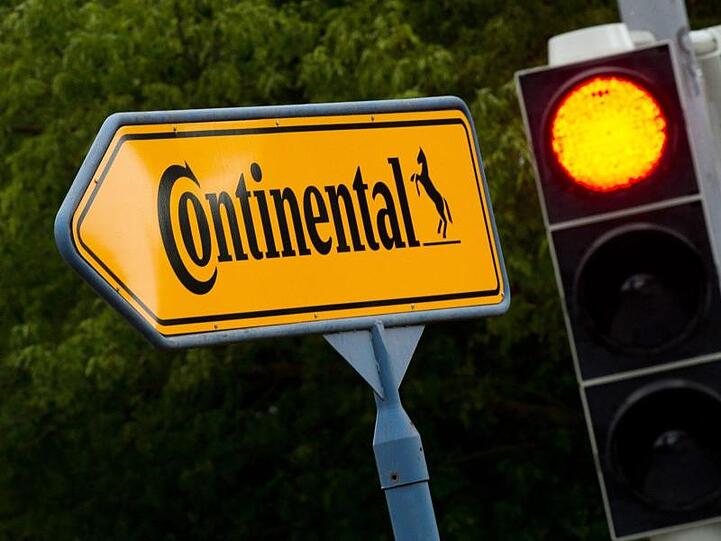 Continental war wegen des stotternden Automarktes schon vor dem Corona-Ausbruch in die Krise geraten und hatte ein großangelegtes Umbauprogramm angekündigt.