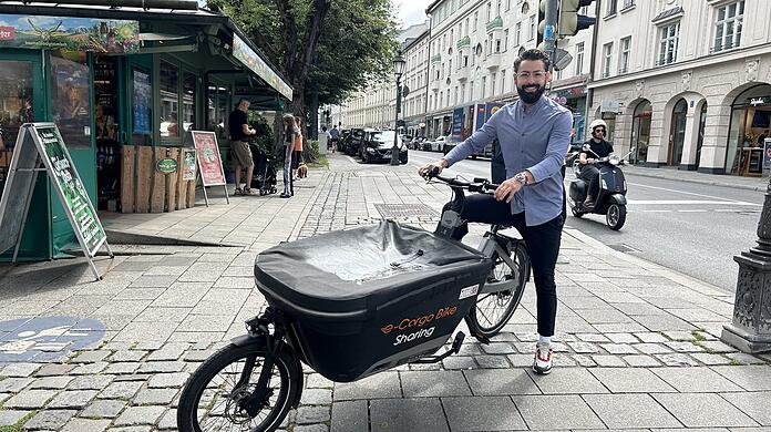 Christoph Ulusoy ist Gründer des E-Bike- und Carsharing-Anbieters Evhcle. Die Leih-Lastenräder sind in letzter Zeit sein Sorgenkind geworden - weil sie immer wieder durch Vandalismus beschädigt werden.