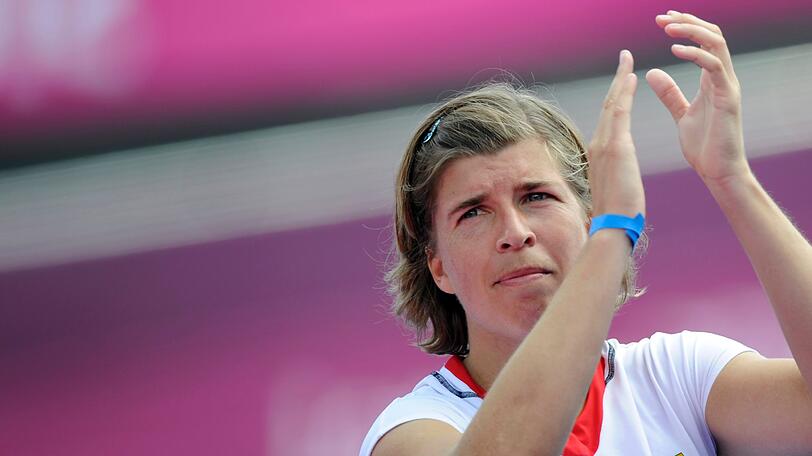 ... um Rekordnationalspielerin Natascha Keller (hier im Bild), die Spielführerin Fanny Rinne
und Mandy Haase hinnehmen.