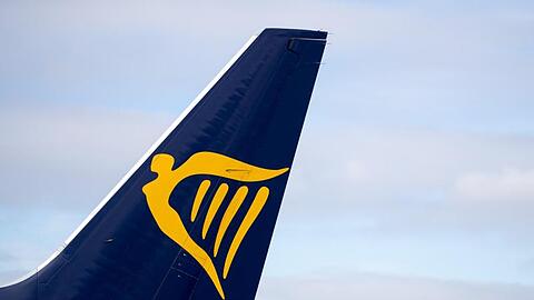 In den Monaten April bis Juni verdiente Ryanair 243 Millionen Euro und damit 21 Prozent weniger als ein Jahr zuvor.
