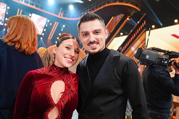 Influencerin Bianca "Bibi" Heinicke und Tänzer Zsolt Sàndor Cseke Influencerin Bianca "Bibi" Heinicke und Tänzer Zsolt Sàndor Cseke