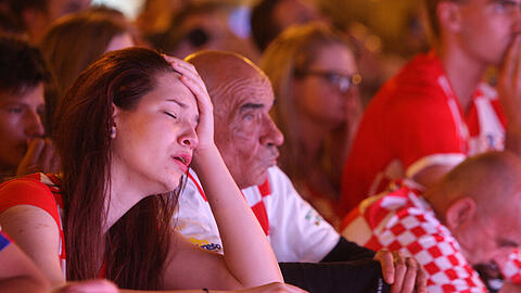 Zum Heulen: kroatische Fans beklagen das Ausscheiden ihrer Mannschaft im EM-Achtelfinale gegen Portugal.
