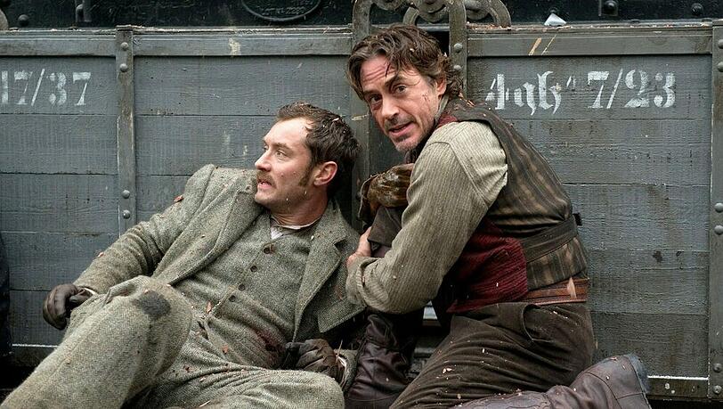 "Sherlock Holmes: Spiel im Schatten": Dr. John Watson (Jude Law, l.) und Sherlock Holmes (Robert Downey Jr.) wollen Professor Moriarty das Handwerk legen "Sherlock Holmes: Spiel im Schatten": Dr. John Watson (Jude Law, l.) und Sherlock Holmes (Robert Downey Jr.) wollen Professor Moriarty das Handwerk legen