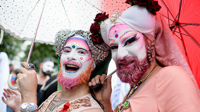 Über 130 Gruppen und mehrere Tausend Menschen nahmen heuer an der CSD-Parade durch die Münchner Innenstadt teil - wir haben die Bilder.