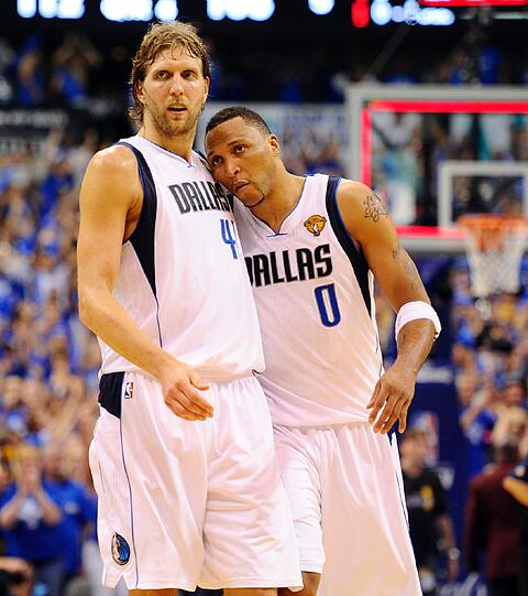 Dirk Nowitzki führt seine Dallas Mavericks zum dritten Sieg in der Best-of-Seven Serie. Die Mavs führen damit mit 3:2 gegen die Miami Heat.