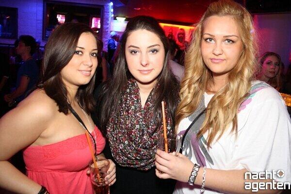 Garden & Restaurant im Crown?s Club am Samstag (07.01.2012). Noch mehr Fotos unter: www.nachtagenten.de.