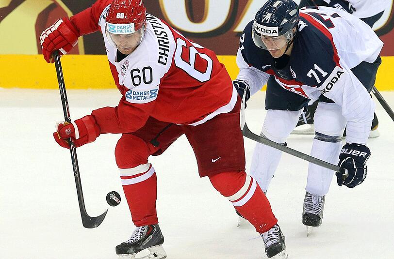 Mads Christensen im Einsatz für das Dänische Nationalteam. Nächste Saison spielt er für den EHC.