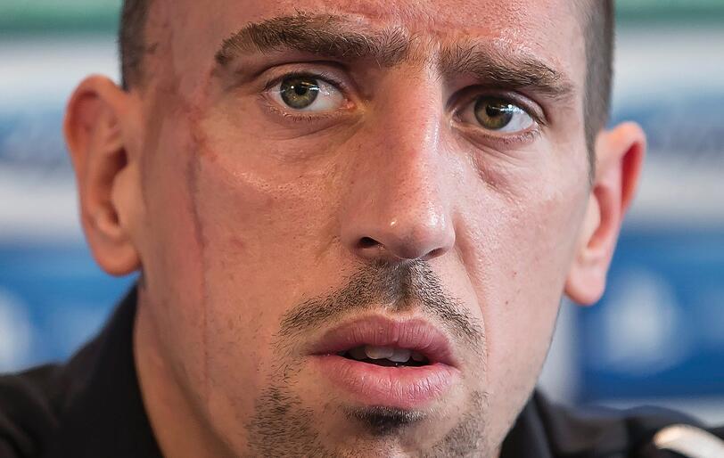 Champions League in Lille: Unter Druck: Ankunft der Bayern in Lille - FC Bayern - Abendzeitung München