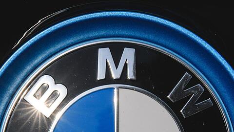 Der deutsche Autobauer BMW will dieses Jahr einen großen Schritt zur Erfüllung der EU-Vorgaben beim Emmissions-Ausstoß machen.