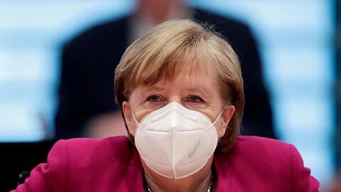 Die Ministerpräsidenten und Bundeskanzlerin Merkel hatten bei ihrer jüngsten Videoschalte beschlossen, dass die Kanzlerin und die Regierungschefinnen und Regierungschefs der Länder am 12. April erneut beraten.