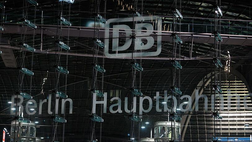 Die Bahn hat mit der Lokf&uuml;hrergewerkschaft GDL einen Tarifkompromiss erzielt. (Archivbild)