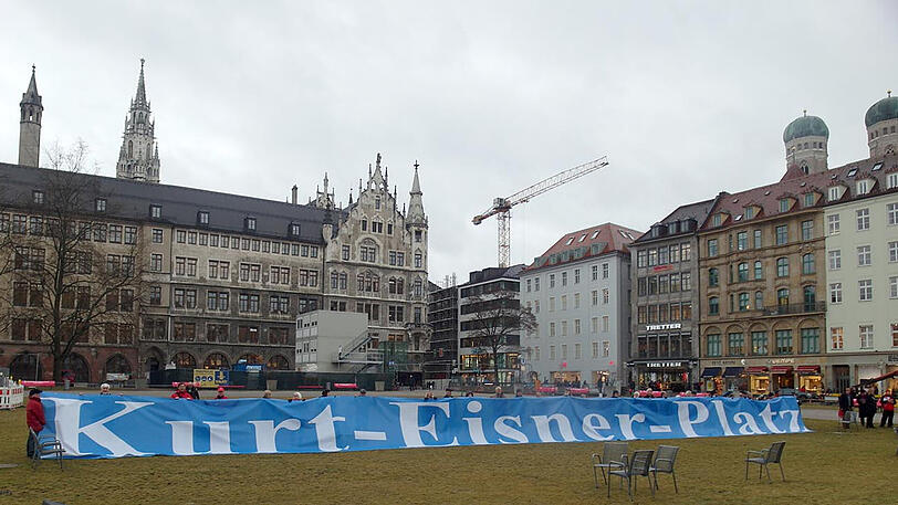 "Kurt-Eisner-Platz": So hieß der Marienhof am Mittwoch kurzzeitig.
