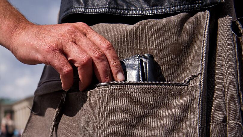 Die Münchner Polizei wird während der Wiesn von Taschendiebfahndern aus Köln unterstützt. (Symbolbild)