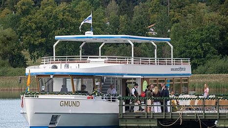 Charlotte Knobloch taufte das Schiff auf den Namen "Gmund".