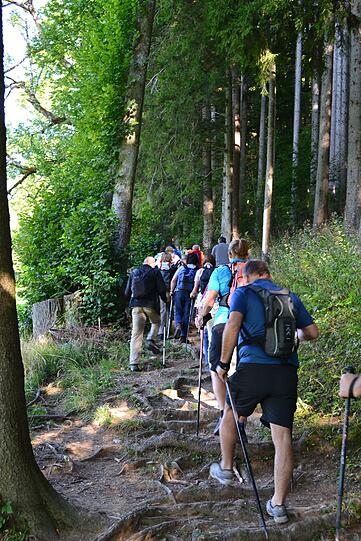 Die Leser freuten sich bei der zweiten AZ-Wanderung über das sonnige Wetter.