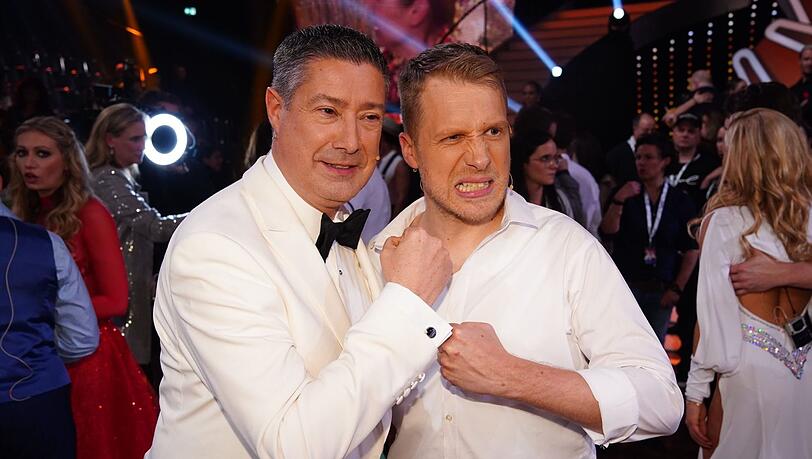 Lieferten sich ein kleines Wortgefecht um Bauchfett: Joachim Lambi (l.) und Oliver Pocher. Lieferten sich ein kleines Wortgefecht um Bauchfett: Joachim Lambi (l.) und Oliver Pocher.