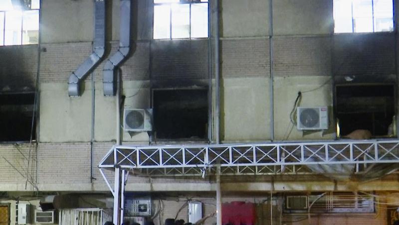 In der Corona-Station des Krankenhauses hat ein tödliches Feuer gewütet.