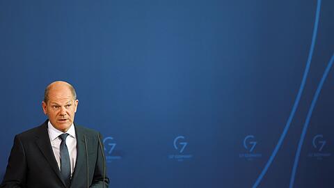 Zu zögerlich? Die Kritik an Scholz' Ukraine-Kurs reißt nicht ab - nun gibt es Rückendeckung.