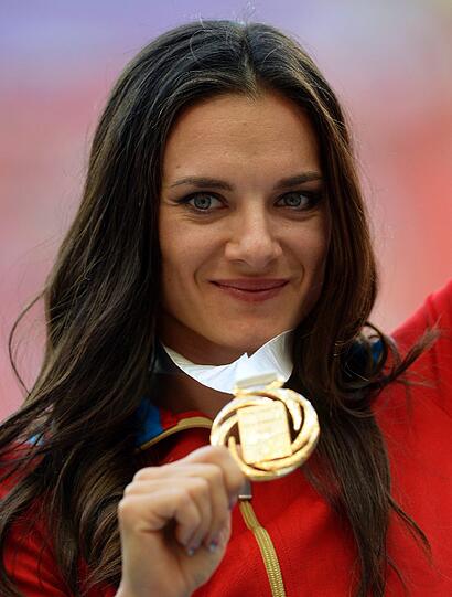 Stabhochspringerin Elena Isinbaeva bei der WM in Moskau