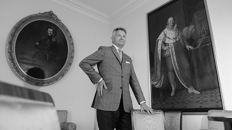 Friedrich Herzog von Württemberg hinterlässt seine Frau Marie sowie drei erwachsene Kinder.