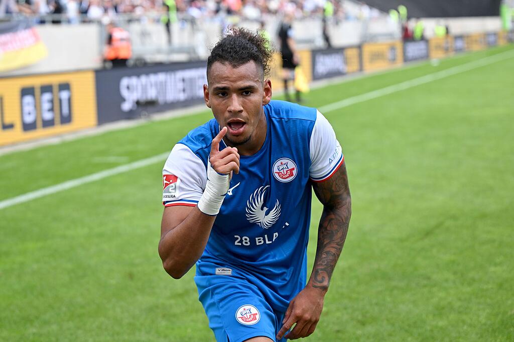 Dramatik in der Nachspielzeit Perea feiert Traumdebüt Abendzeitung