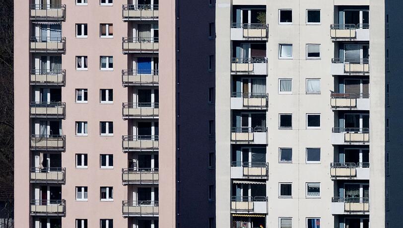 Mehr als die Hälfte der Bevölkerung in Deutschland wohnt zur Miete. (Archivbild)